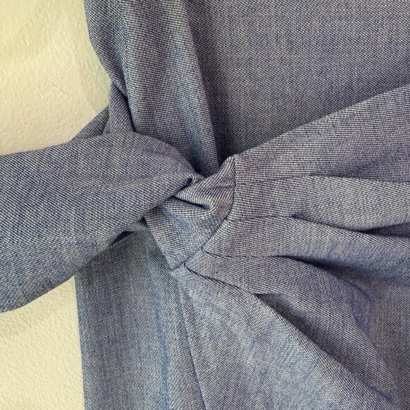 Halogen Wrap Skirt Size 8 Blue Chambray Tie Waist Midi Career Business - Picture 2 of 6